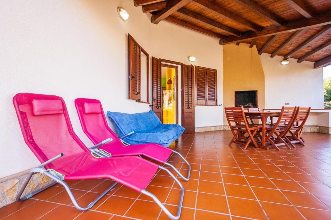 Sole Mare Deluxe Villa Campofelice Di Roccella Bagian luar foto