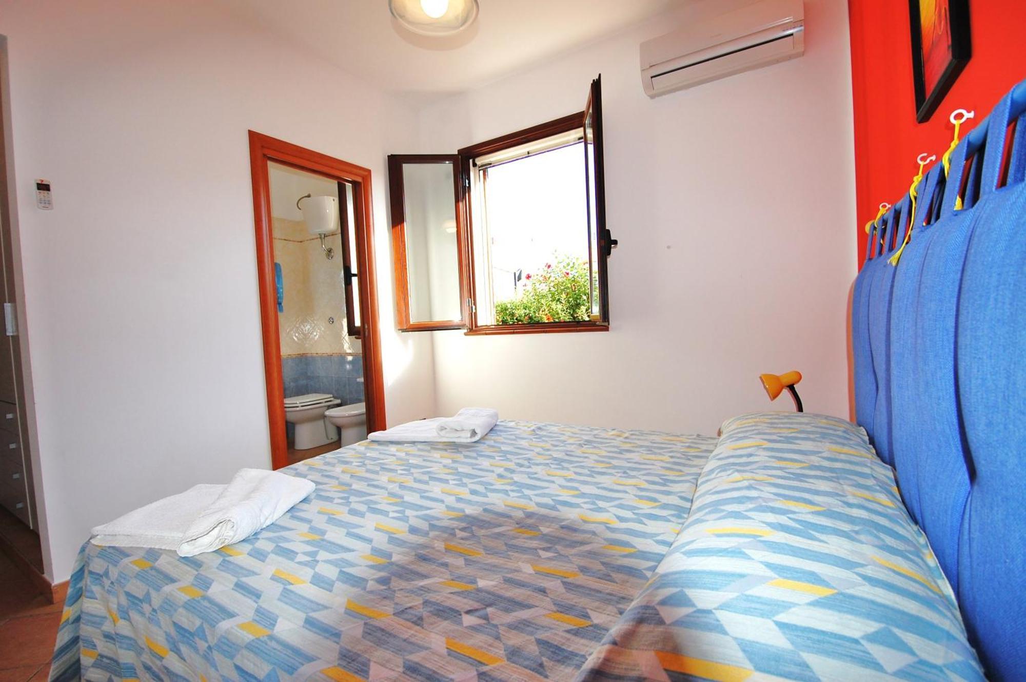 Sole Mare Deluxe Villa Campofelice Di Roccella Bagian luar foto