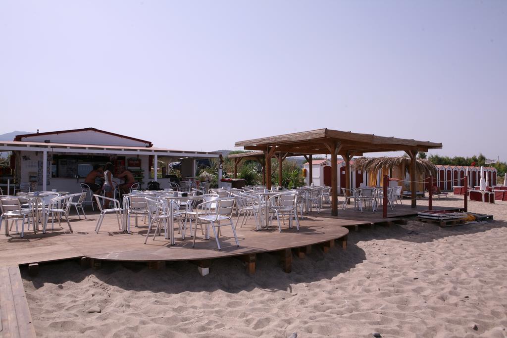 Sole Mare Deluxe Villa Campofelice Di Roccella Bagian luar foto
